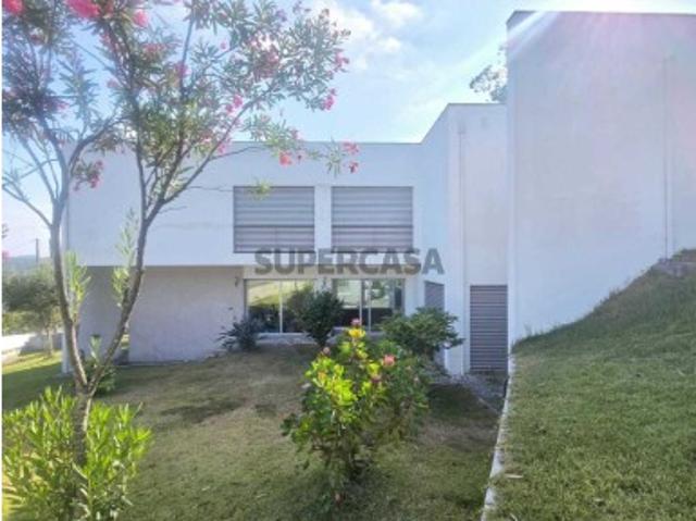 Moradia T4 em Ruilhe