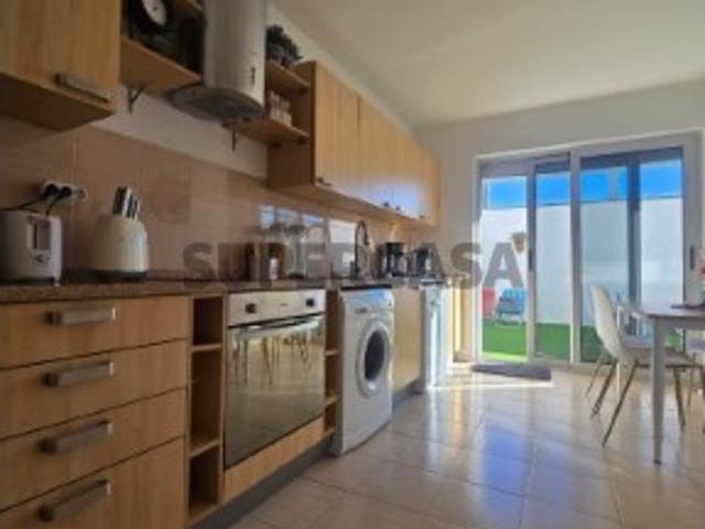 Moradia T4 em Ramada e Caneças