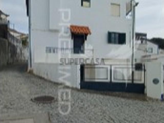 Moradia T4 em Ribeira de Nisa e Carreiras