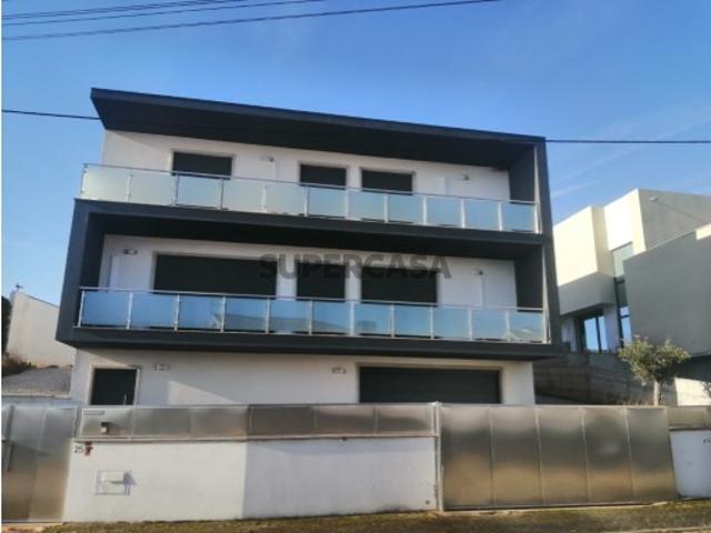 Moradia T4 em São Pedro de Sarracenos