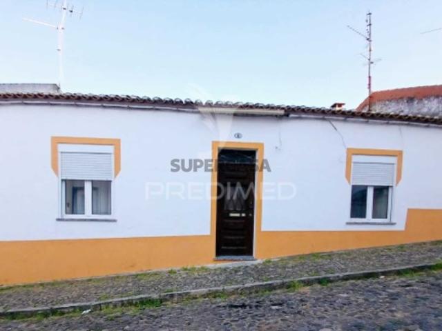 Moradia T4 em Salvador e Santa Maria da Feira