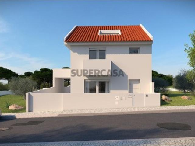 Moradia T4 em Serzedo