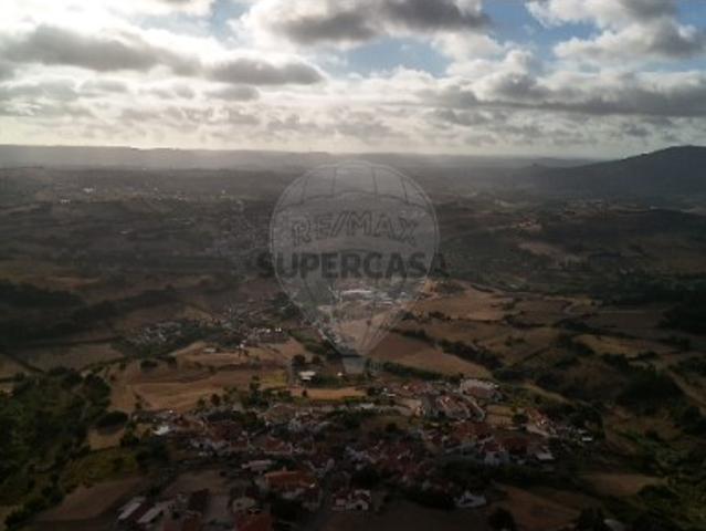 Moradia T4 em Sobral de Monte Agraço