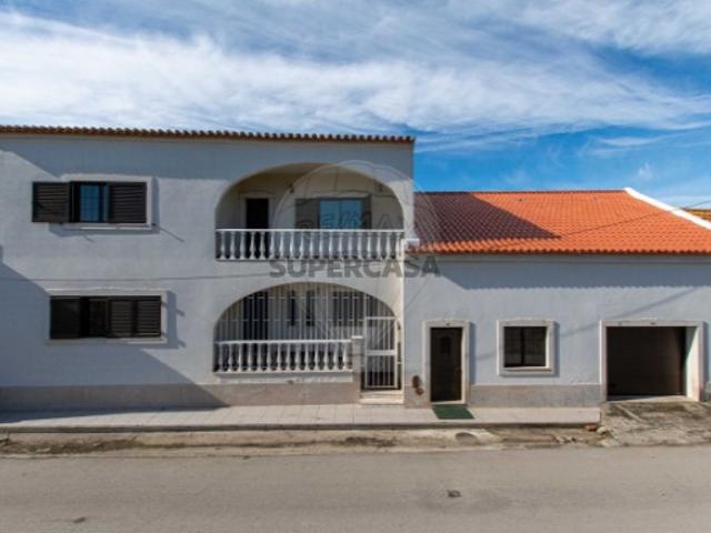 Moradia T5 em Valada
