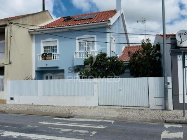 Moradia T4 em Vendas Novas