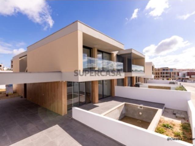 Moradia T4 Ericeira, A Casa das Casas