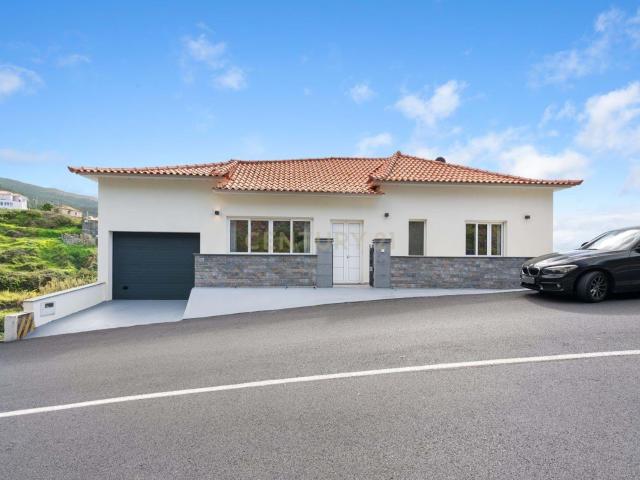 Moradia T4 Estreito da Calheta, Madeira