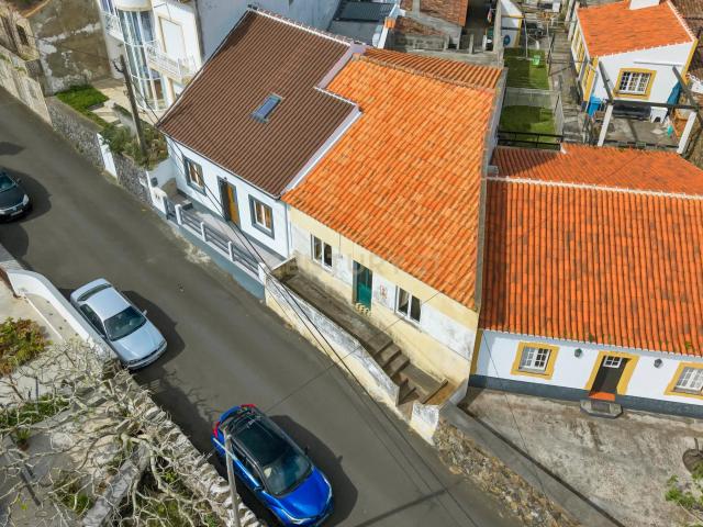 Moradia T4 Feteira Ilha Terceira