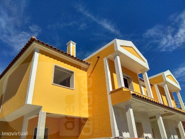 Moradia T4 Geminada | NOVA | Bacelos de Gaio Seixal