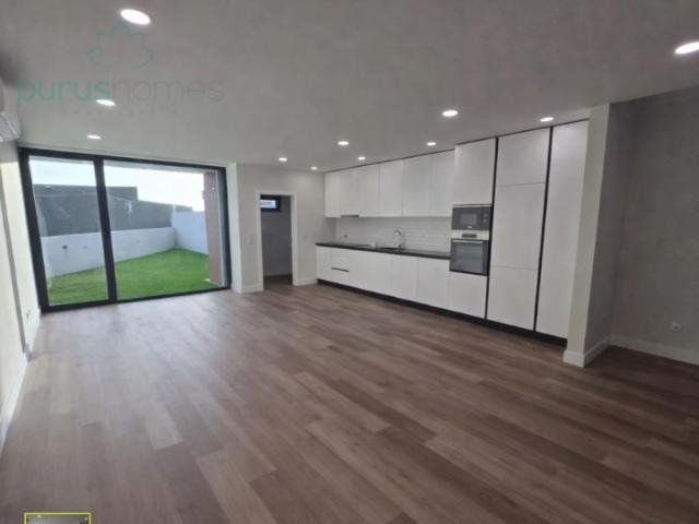 Moradia T4 Geminada Aradas Aveiro