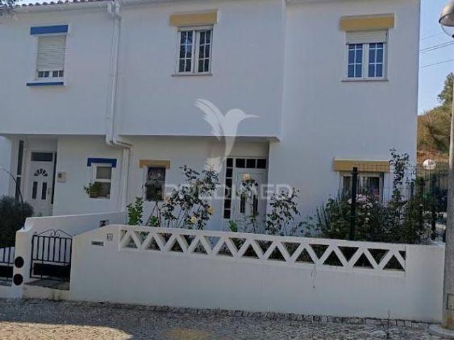 Moradia T4 Geminada com Quintal | Odemira | 26084096296
