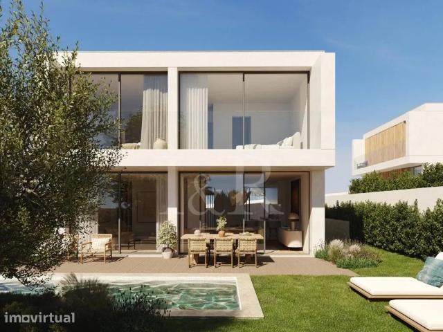 Moradia T4 isolada com jardim e piscina em Birre, Cascais