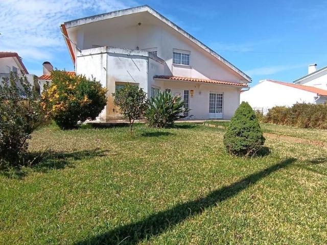 Moradia T4 Isolada com Vista Ria na Gafanha da Boavista com quintal, jardim e garagem. | 26064039443