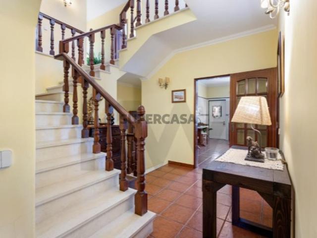 MORADIA T4 ISOLADA PEROFILHO SANTARÉM