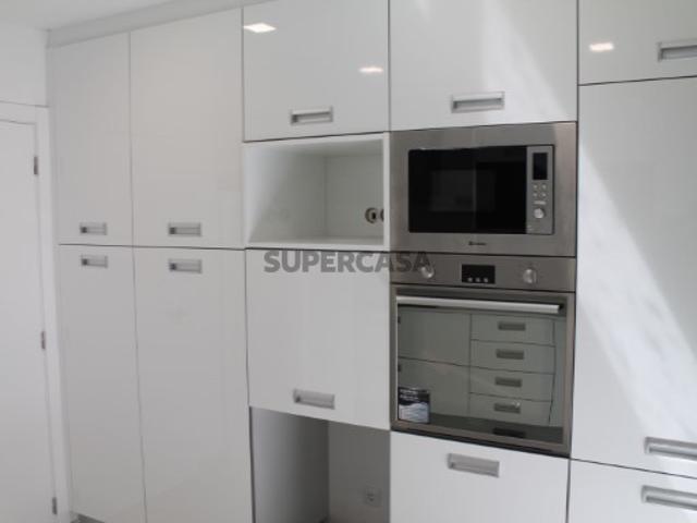 Moradia Nova T4 | Isolada | Vale Milhaços | 400 m2 de Terreno