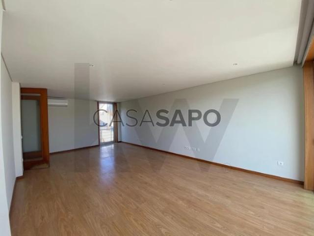 Moradia T4 para alugar em Matosinhos