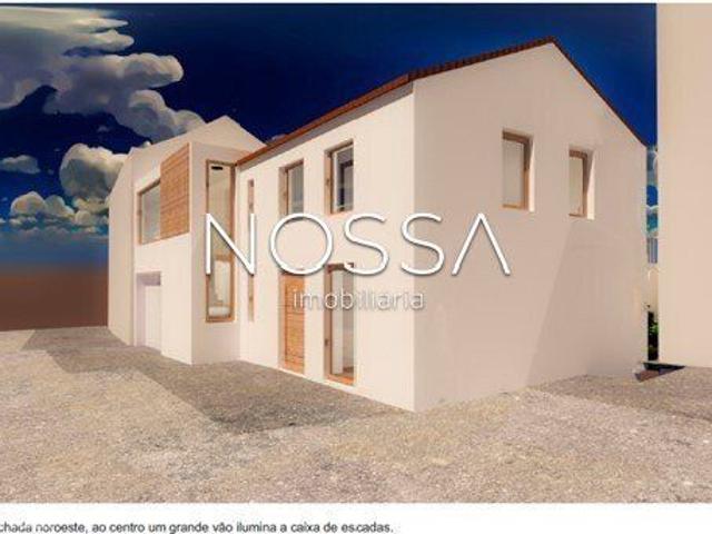 Moradia T4 para Reabilitao em Milreu Vila de Rei