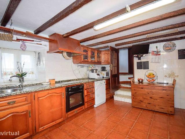 Moradia T4 para venda