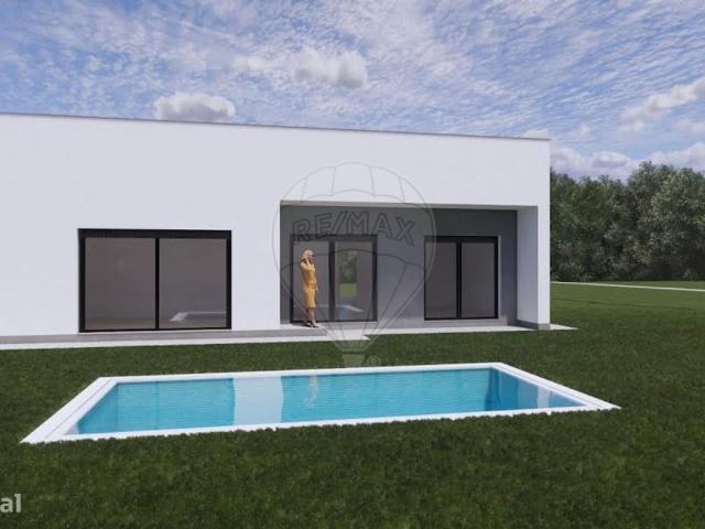 Moradia T4 para venda