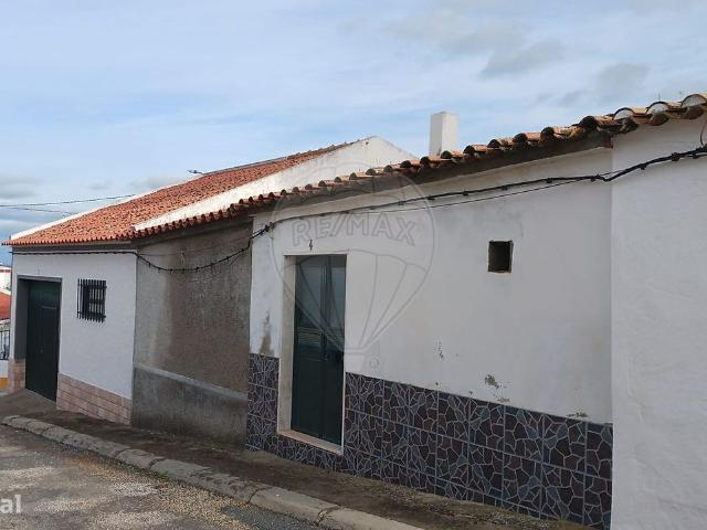 Moradia T4 para venda