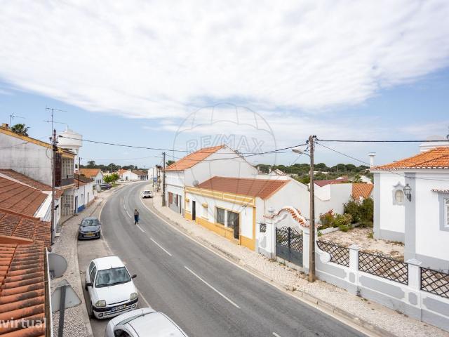 Moradia T4 para venda
