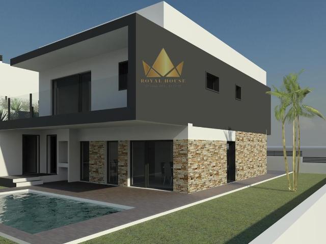 Moradia T4 para Venda em Setúbal 150m² Laranjeiro e Feijó