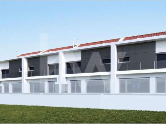 Moradia T4 | Piscina |Acabamentos de Luxo | Alcochete