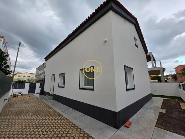 Moradia T4 Possibilidade de Permuta