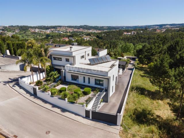 Moradia T4 | Pousos, Leiria 369m² Leiria, Pousos, Barreira e Cortes