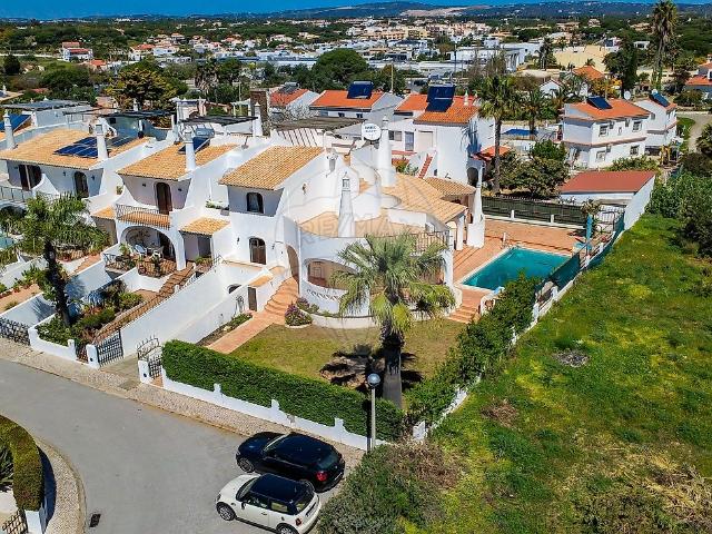 Moradia T4, Quarteira, Loulé | BPI Expresso Imobiliário