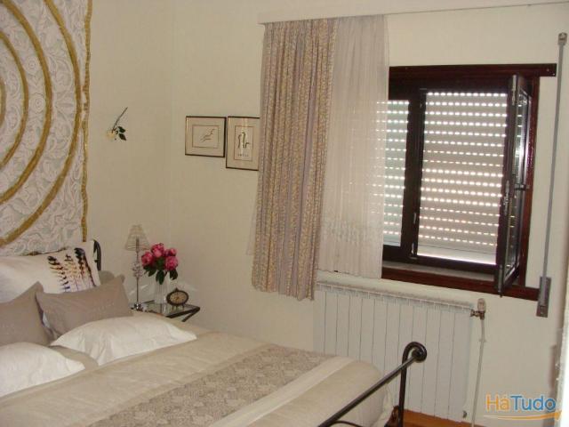 Moradia T4 Renovada | 26080240307
