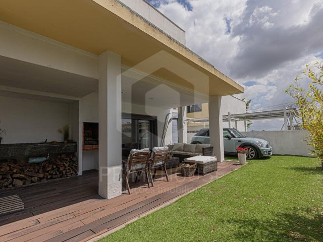 Moradia T4 Santo António Da Charneca 192m² Baixa da Banheira e Vale da Amoreira