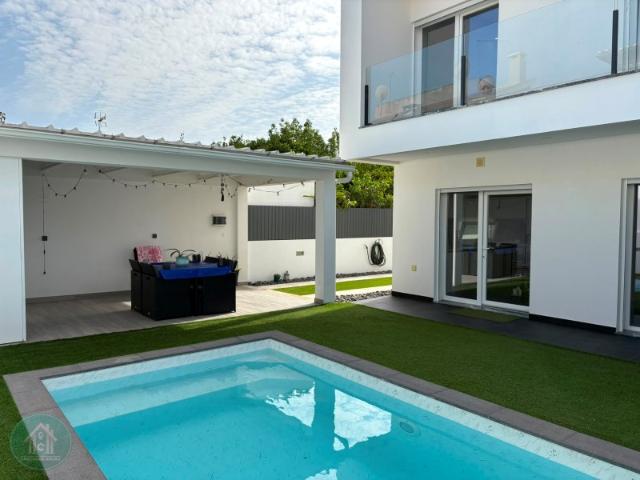 Moradia T4 Seminova | Piscina | Parque das Lagoas | Morgados | Fernão Ferro