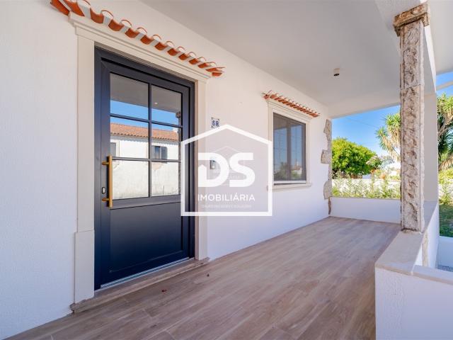 Moradia T4 + T1 com amplo terreno e espaços de lazer em Junc. 186m² Juncal