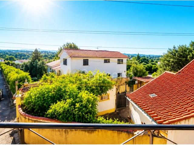 Moradia T4|| ||Tomar|| Apeadeiro|| Aldeia|| Campo