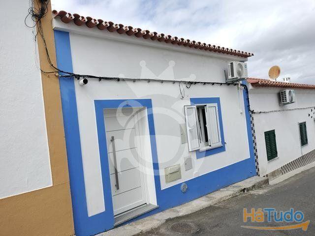 Moradia T4 Totalmente Renovada | 26084094639