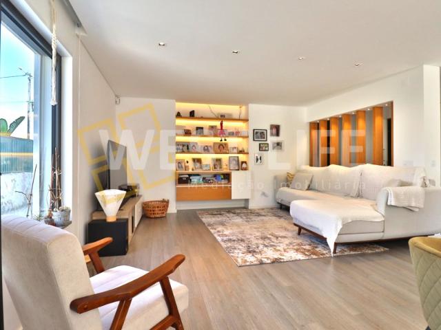 Moradia T4 totalmente renovada Exclusivo West Life Algueirão