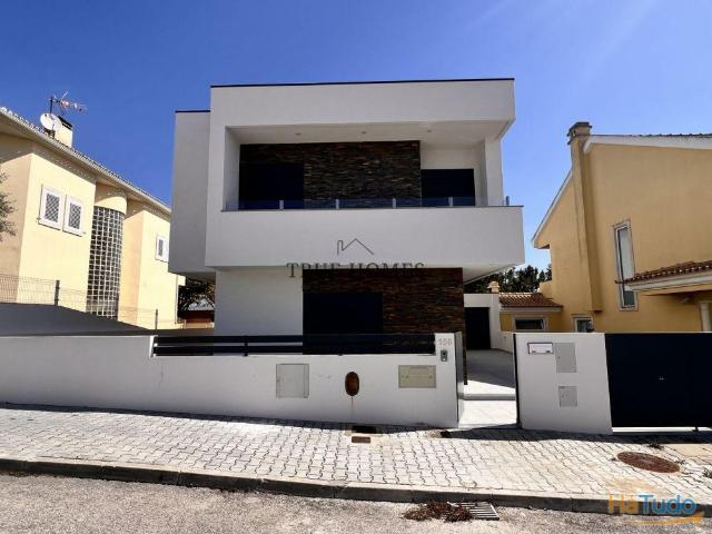 Moradia T4 | Valadares | 26063756137