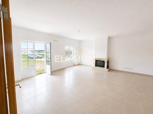 Moradia T4 Venda em Alpiarça,Alpiarça 377m² Alpiarça
