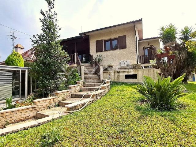 Moradia T4 Venda em Carrazedo,Amares