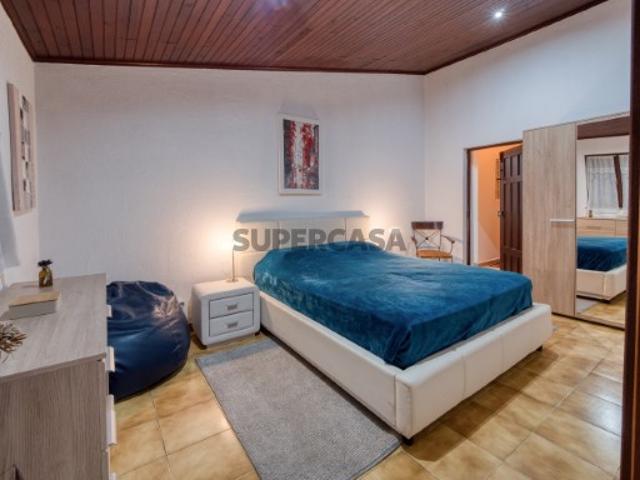 Moradia T4 Venda em Charneca de Caparica e Sobreda,Almada