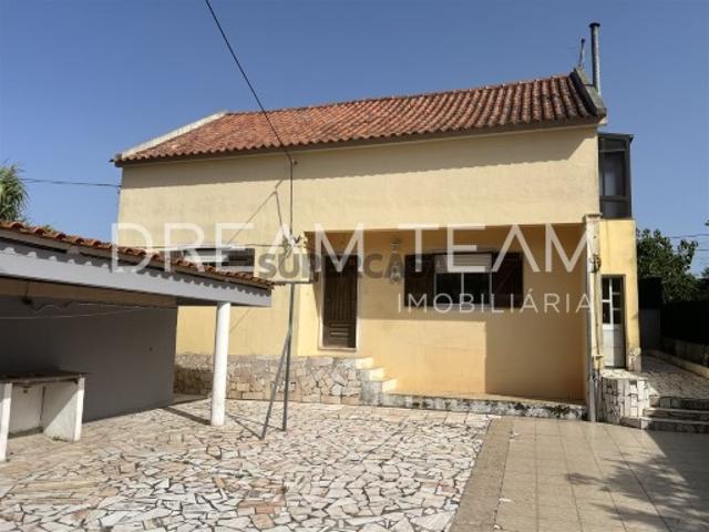 Moradia T4 Venda em Charneca de Caparica e Sobreda,Almada