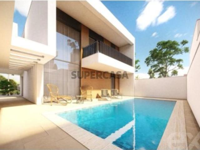 Moradia T4 Venda em Charneca de Caparica e Sobreda,Almada
