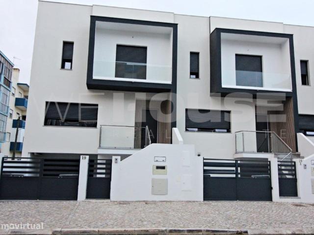 Moradia T4 venda em Cruz de Pau