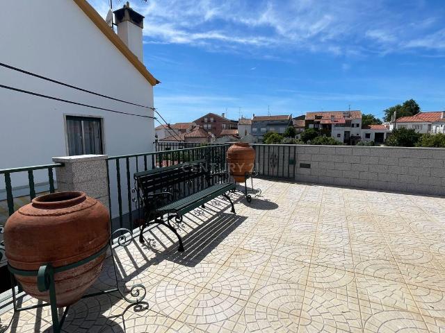 Moradia T4 180m2