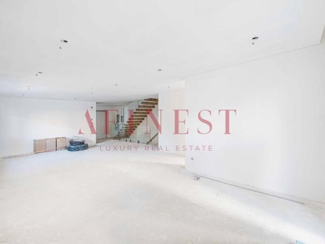 Moradia T4 + 1 de Luxo em Condomínio Exclusivo São Pedro d. 200m² Cascais e Estoril