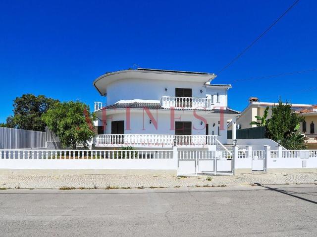 Moradia T5+1 Belverde Aroeira 282m² Seixal, arrentela e aldeia de paio pires