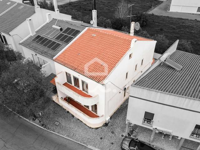 Moradia T5+1 c/ Quintal, Garagem e Excelentes Áreas | Vila Lusitano, Évora, Évora, Vila Lusitano