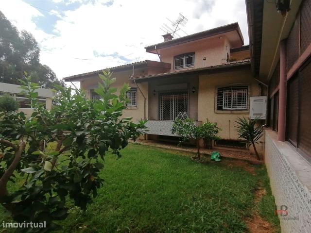 Moradia T5+2 Venda em Milheirs de Poiares,Santa Maria da Feira