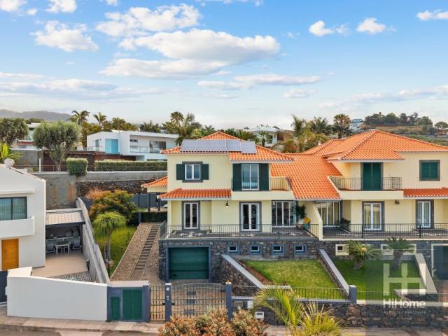 Moradia T5 nas Quebradas de Baixo, Funchal